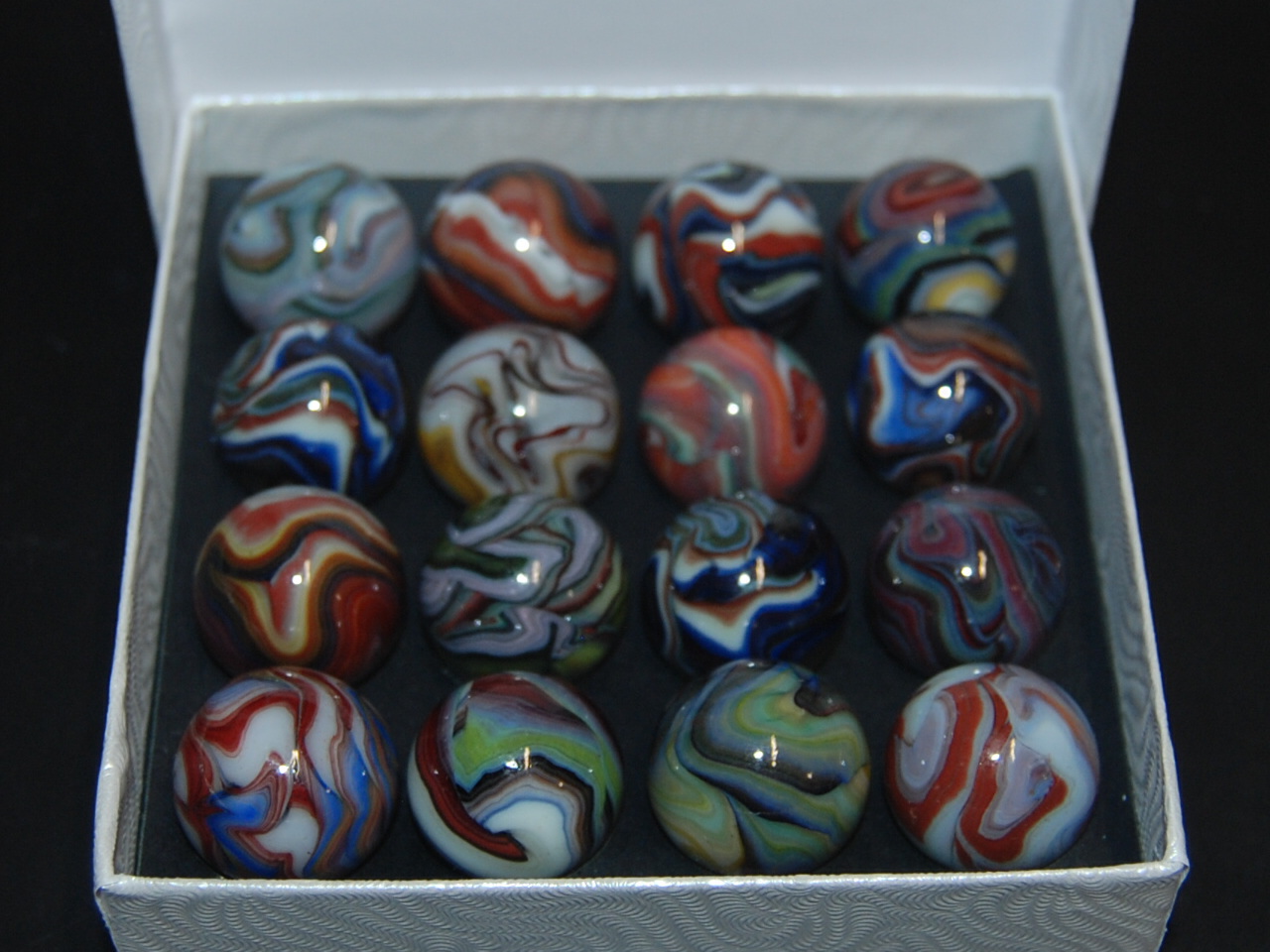 Details about   2009 JABO JOKER RAINBOW # 'I'  3/4" MARBLES BOX SET OF 6  WITH OXBLOOD B 